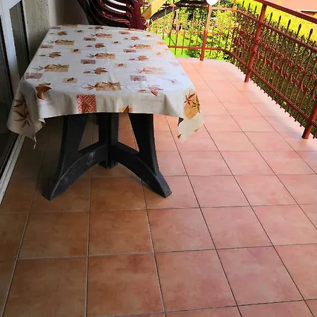 Holiday Scamard Apartment