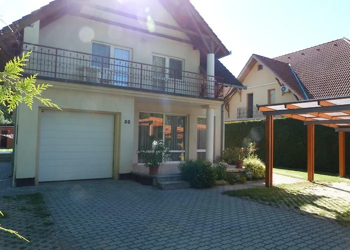 Scamard アパート